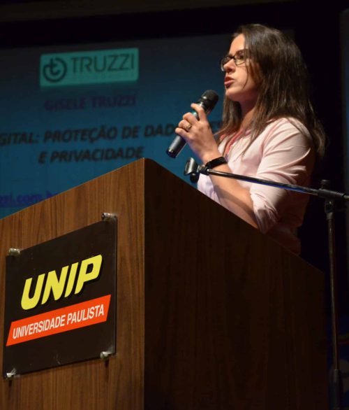 Gisele Truzzi