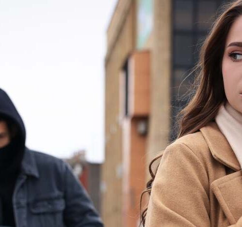 Entrevista Stalking: Perseguição física e digital atinge advogados